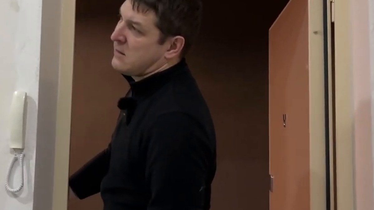 Двери: Очень тихий дверной звонок