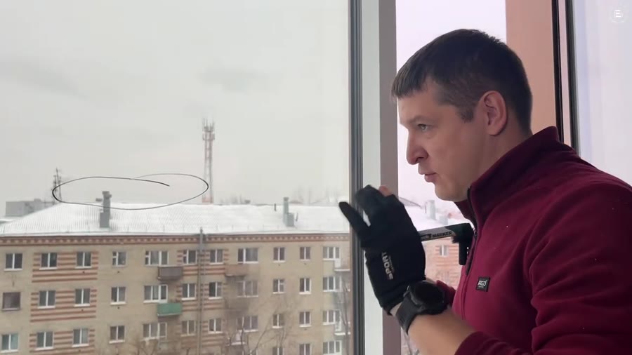Окна: Царапина на стеклопакете первого окна (5 шт)